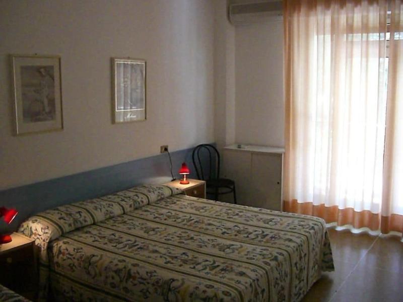 Hotel Myriam Lignano Sabbiadoro Dış mekan fotoğraf