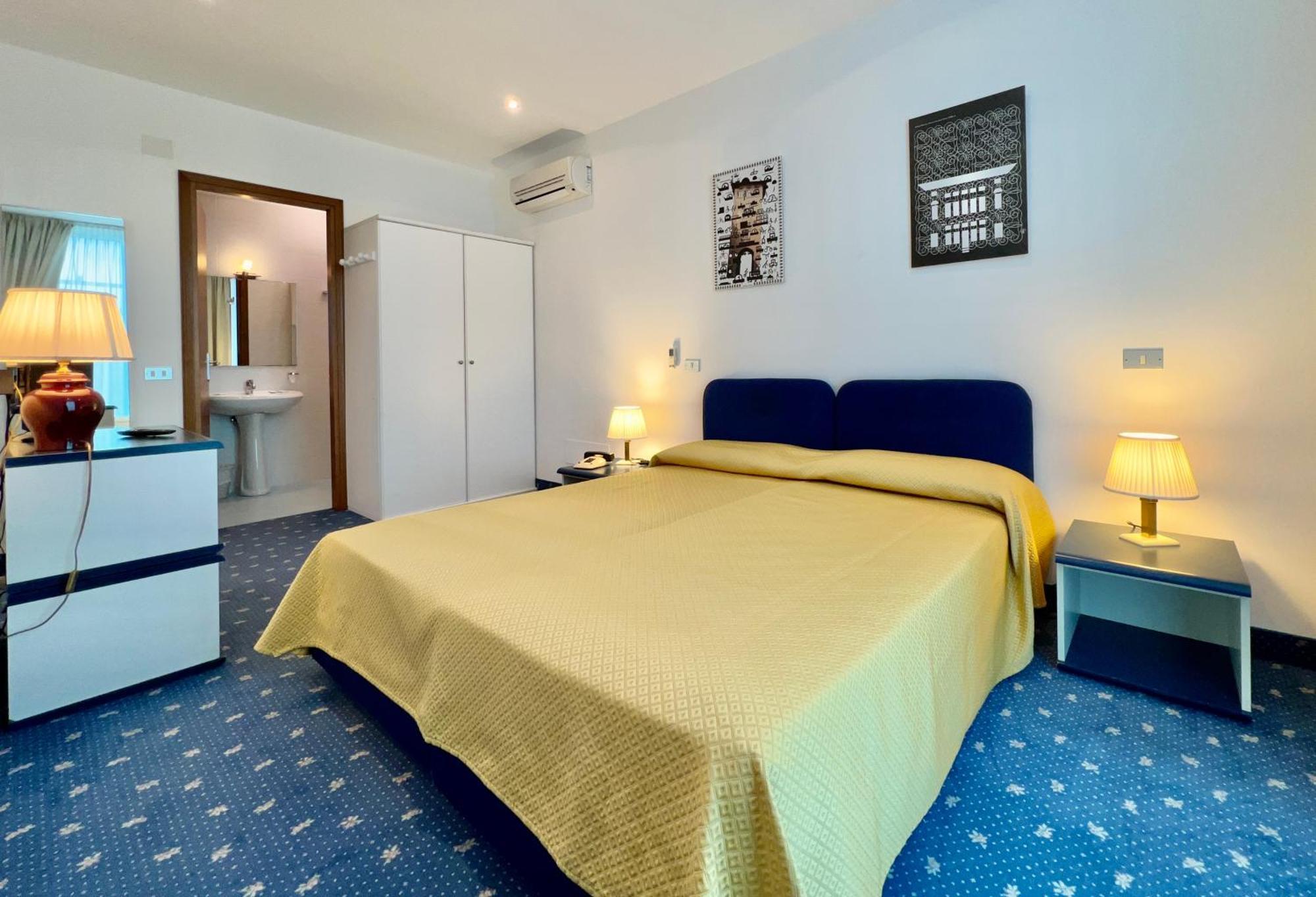 Hotel Myriam Lignano Sabbiadoro Dış mekan fotoğraf