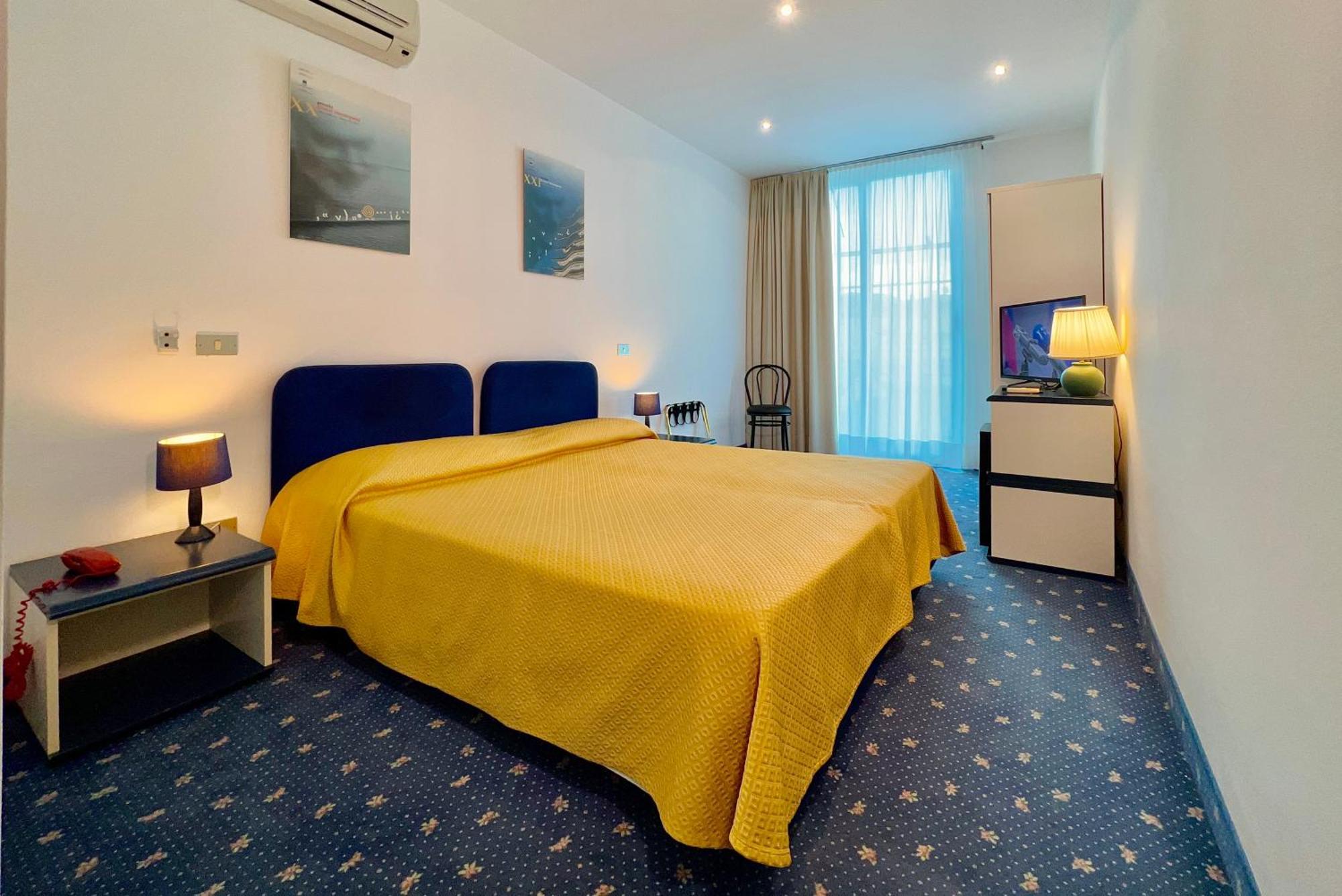 Hotel Myriam Lignano Sabbiadoro Dış mekan fotoğraf