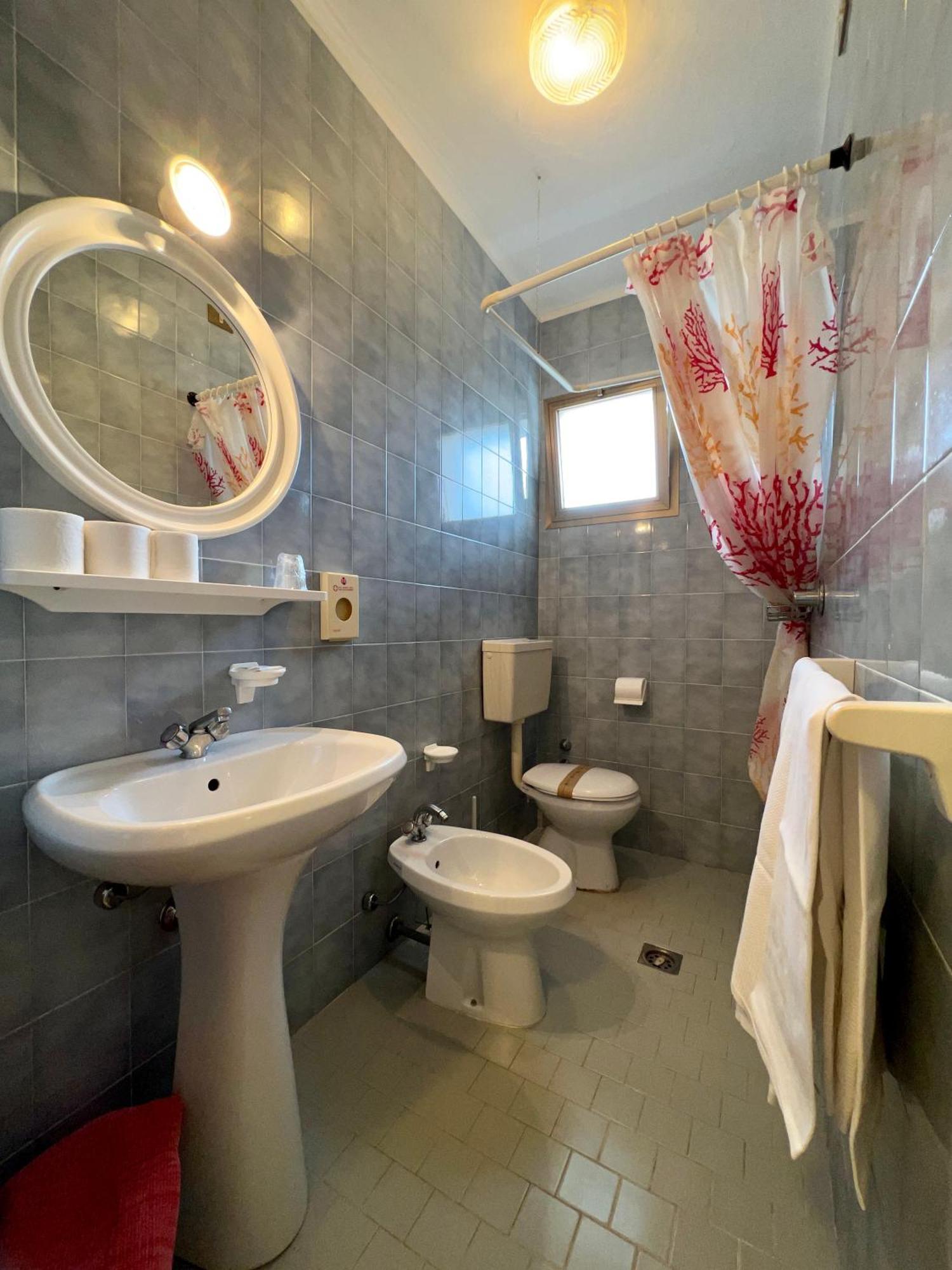 Hotel Myriam Lignano Sabbiadoro Dış mekan fotoğraf