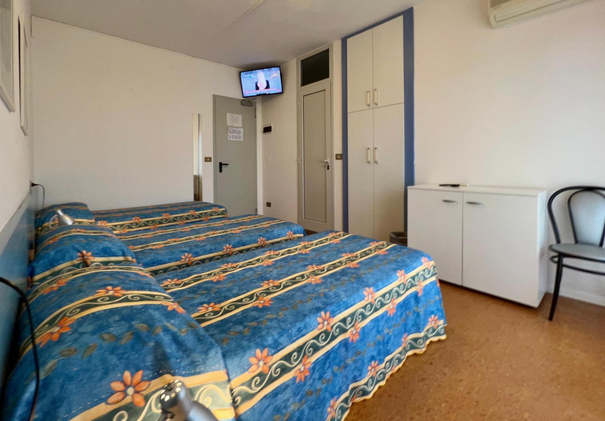 Hotel Myriam Lignano Sabbiadoro Dış mekan fotoğraf