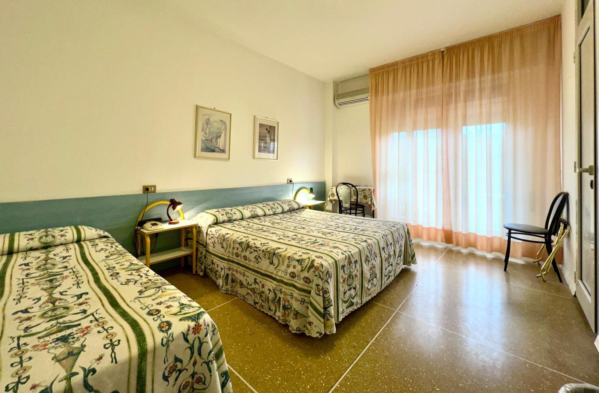 Hotel Myriam Lignano Sabbiadoro Dış mekan fotoğraf