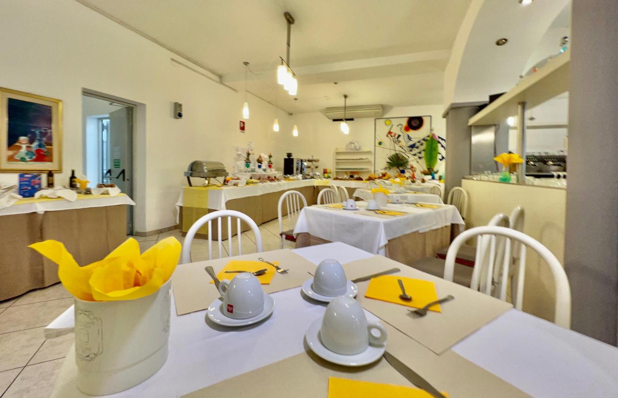 Hotel Myriam Lignano Sabbiadoro Dış mekan fotoğraf