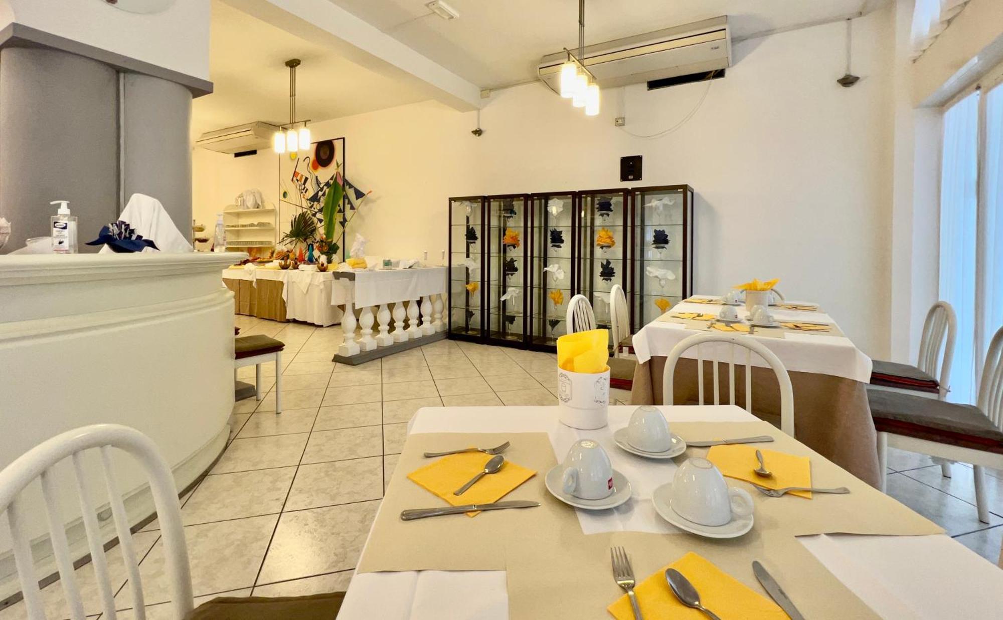 Hotel Myriam Lignano Sabbiadoro Dış mekan fotoğraf