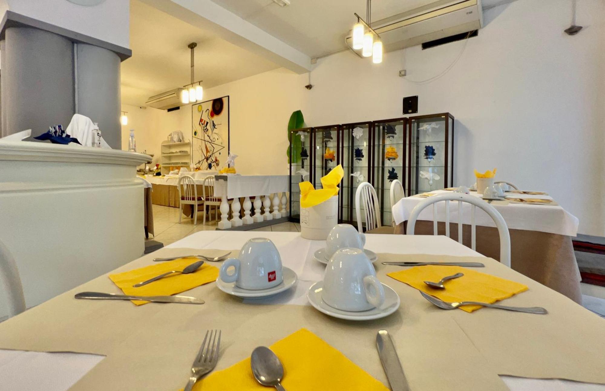 Hotel Myriam Lignano Sabbiadoro Dış mekan fotoğraf