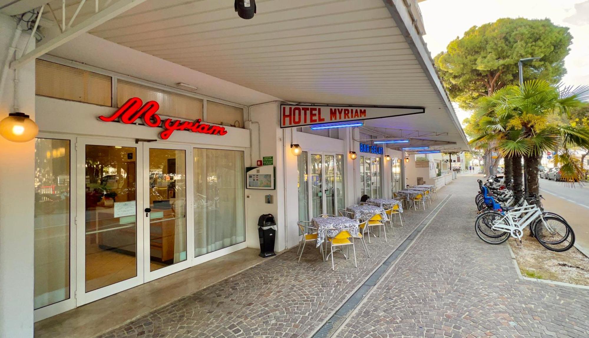 Hotel Myriam Lignano Sabbiadoro Dış mekan fotoğraf