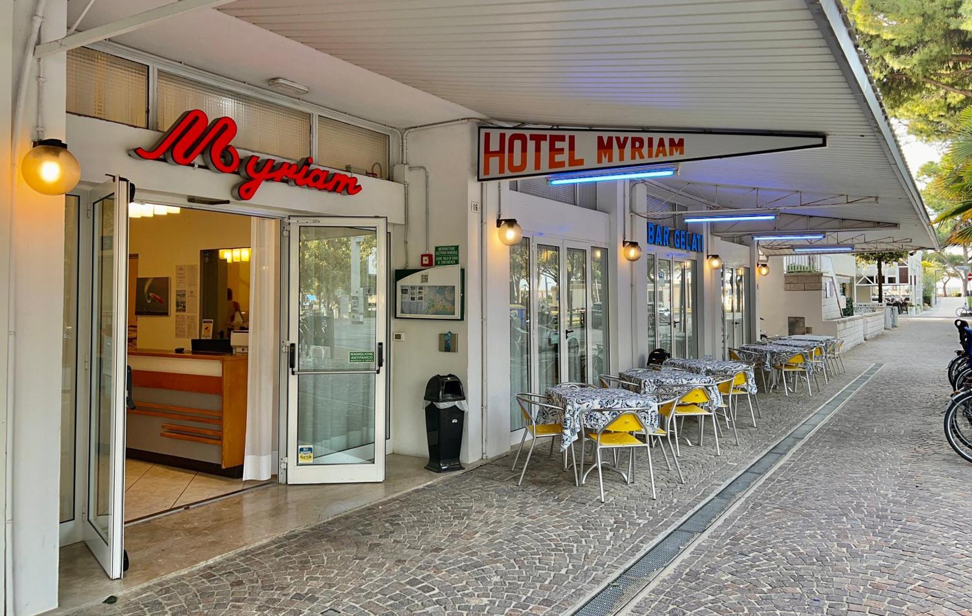 Hotel Myriam Lignano Sabbiadoro Dış mekan fotoğraf